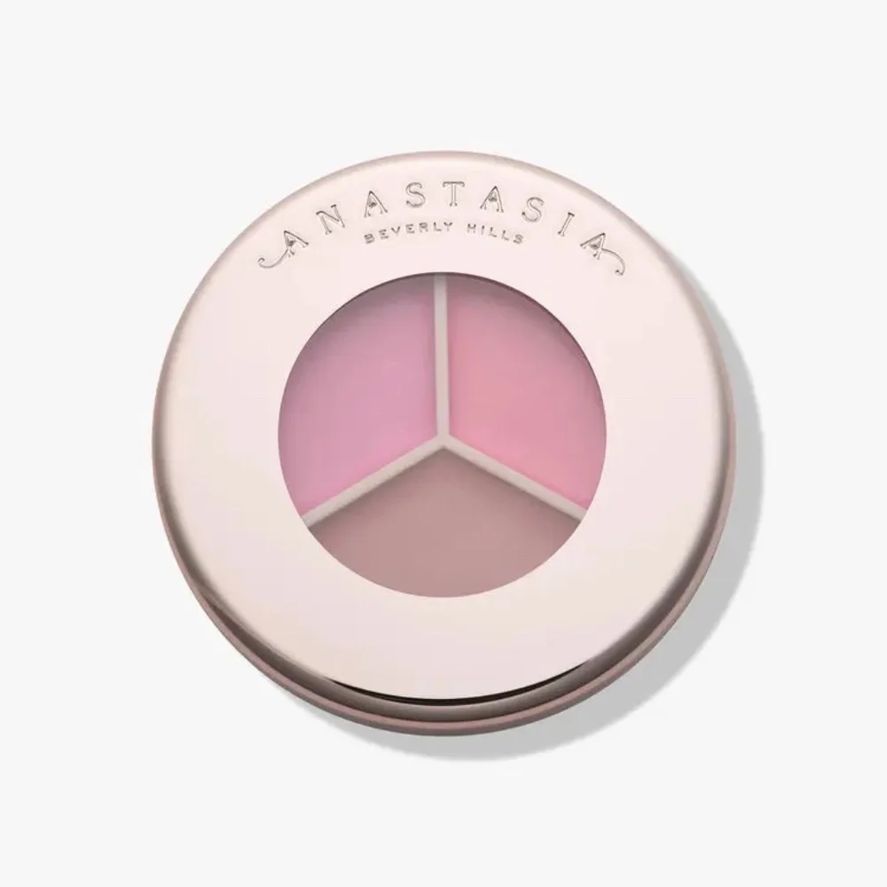 PINK  Magic Touch Blush Trio Size: .011 Oz. NEW UNUSED BOXED
